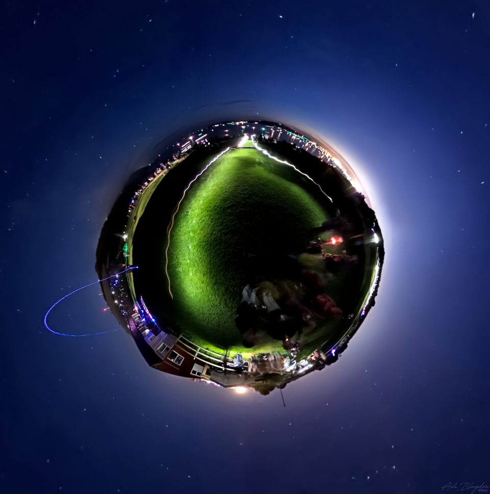 Jenny Cliff, Plymouth, Light Painting Planet