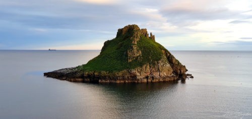 Thatcher Rock, Torquay, Standard