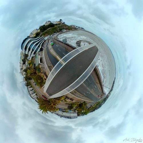 Rough seas at Torre Abbey, Torquay