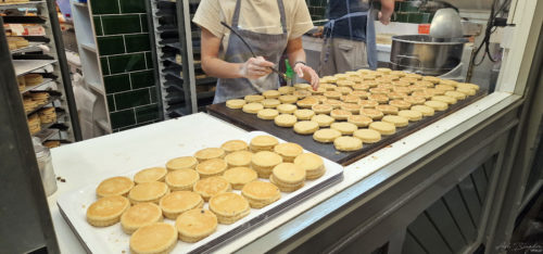 Bakestones 20240927, Cardiff, Wales (69) Bakestones 20240927, Cardiff, Wales (69)