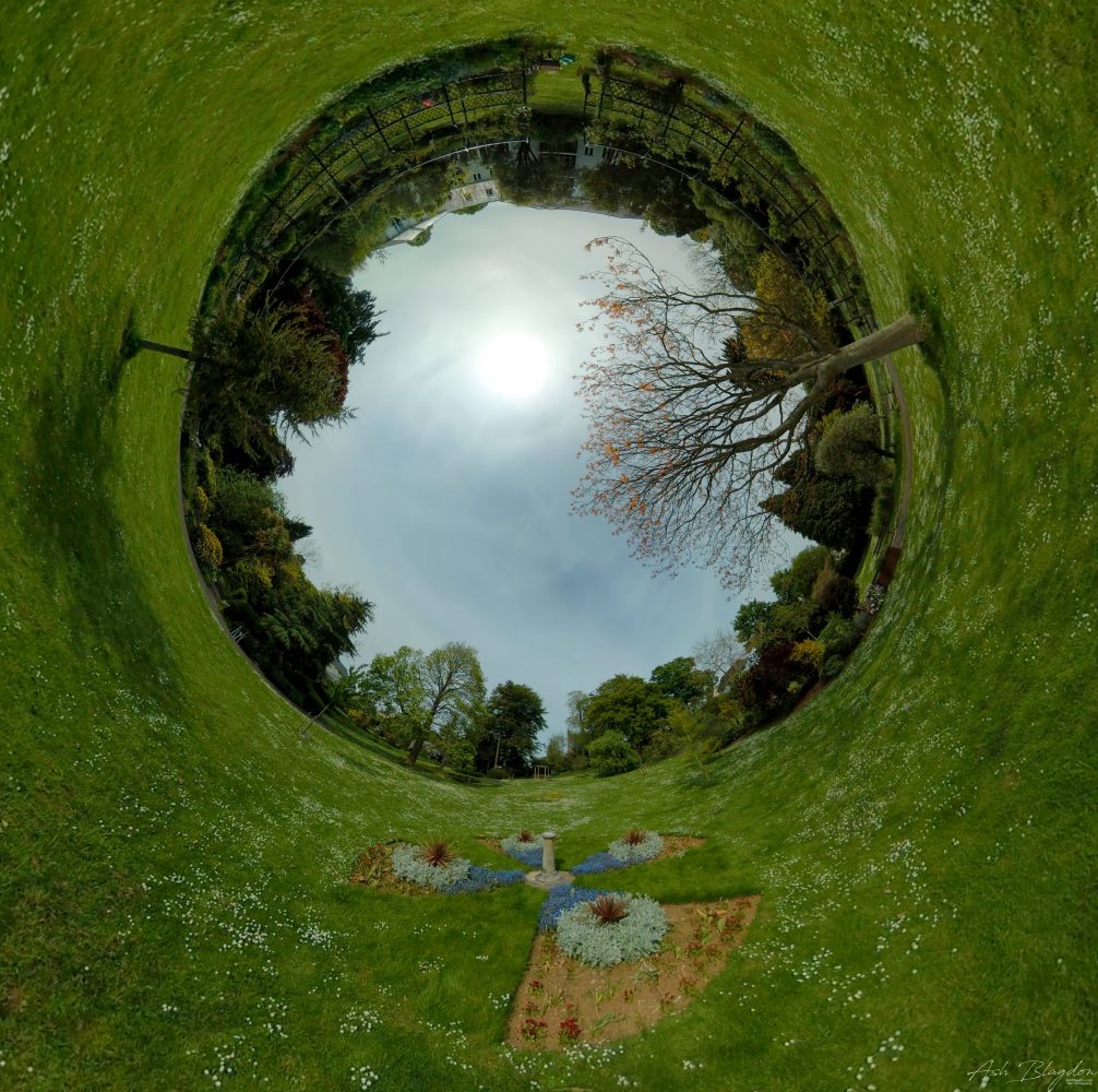 Tessier Gardens in 360º - Ash Blagdon 360º Photography