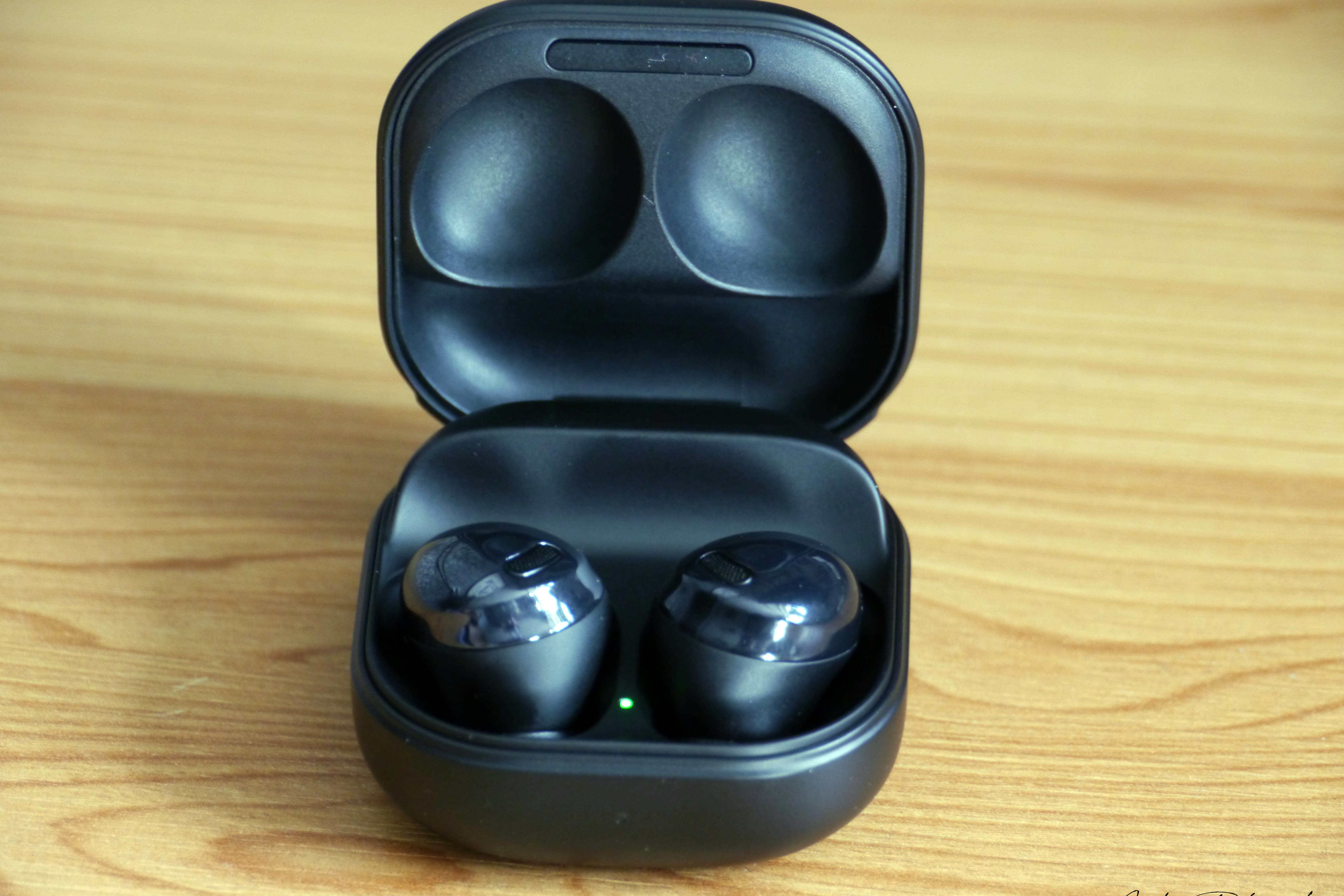 Galaxy Buds Pro Samsung Galaxy S21 Ultra 8 Galaxy Buds Pro Samsung Galaxy S21 Ultra 8
